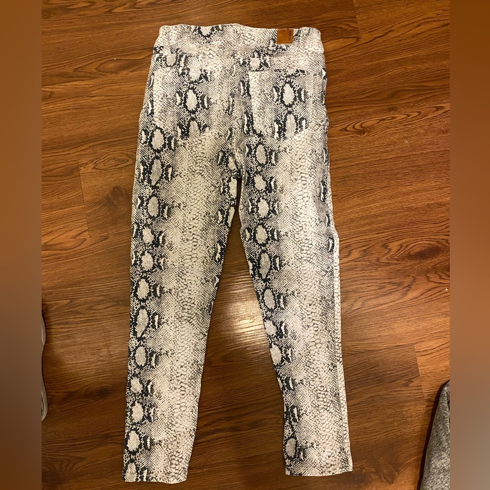 Snake skin pants, worn a few times. Don’t fit anymore!